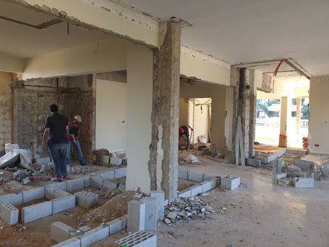 مقاول تكسير لتنفيذ أعمال الإزالة بدقة وتنظيم